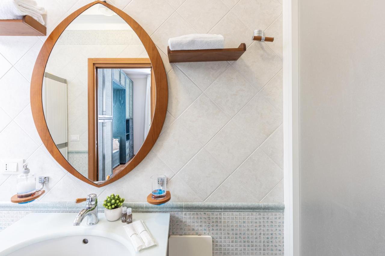 Sorrentovibes - Spacious 3 Bedrooms Apartment In Sorrento Oldtown מראה חיצוני תמונה