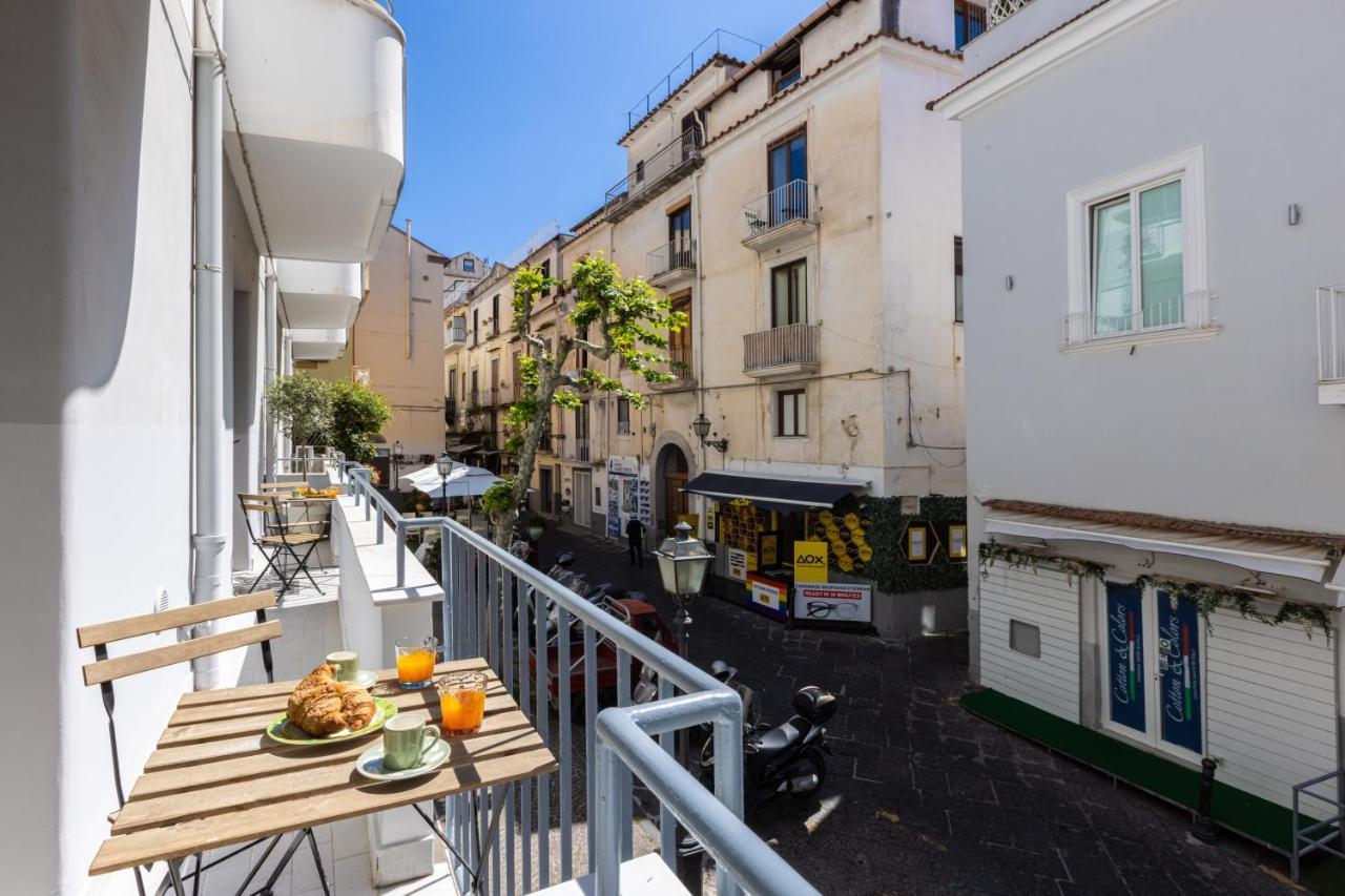 Sorrentovibes - Spacious 3 Bedrooms Apartment In Sorrento Oldtown מראה חיצוני תמונה